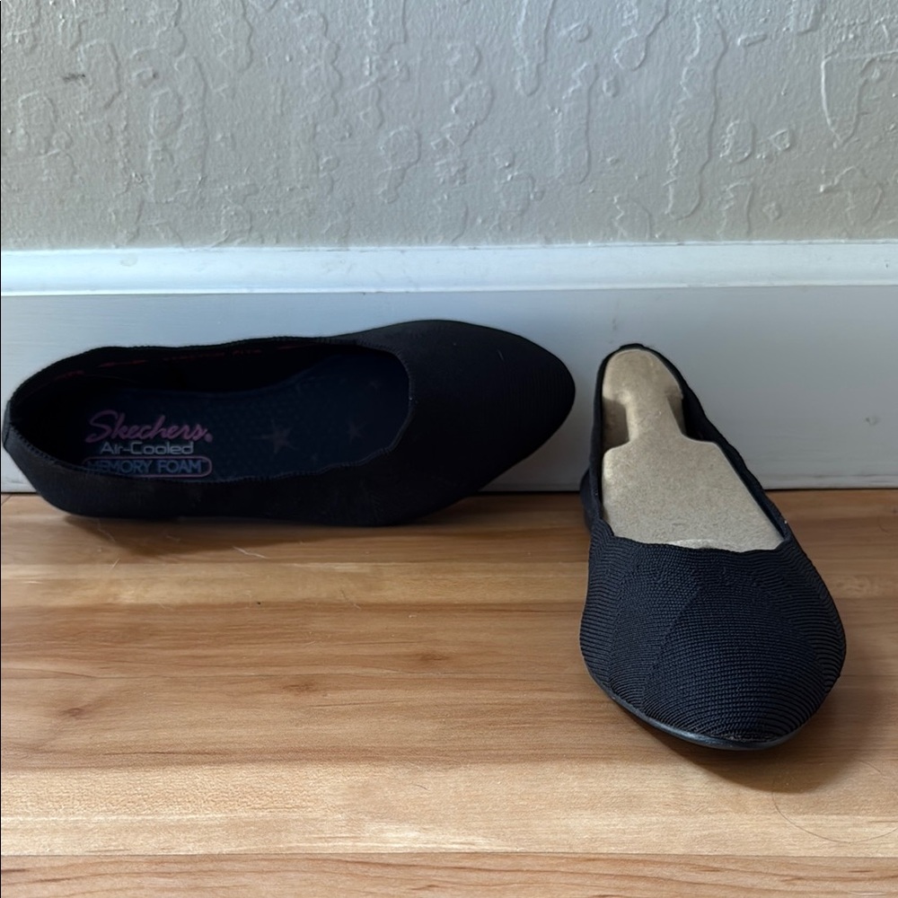 Skechers Black Flats Elegant Slip-On Loafers
